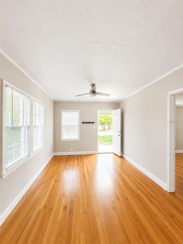 2259 2ND AVE N, St Petersburg, FL 33713