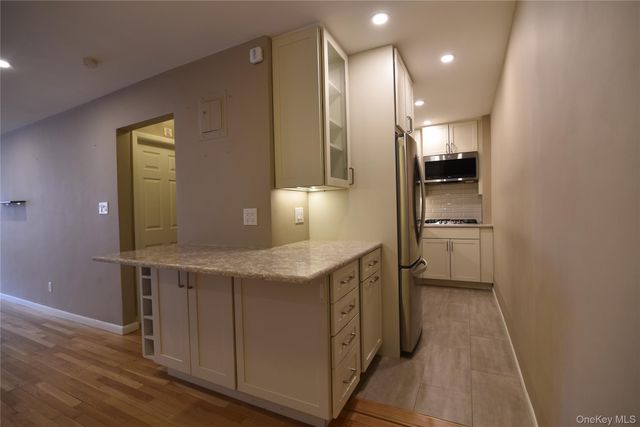 54-44 Little Neck Parkway 6H, Little Neck, NY 11362