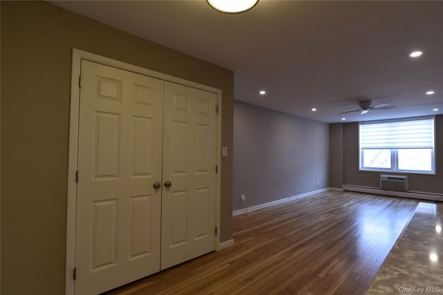 54-44 Little Neck Parkway 6H, Little Neck, NY 11362