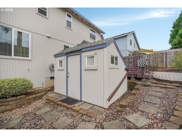16216 Sw 104TH Ave, Portland, OR 97224