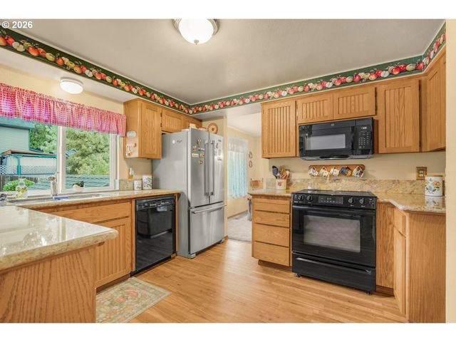 16216 Sw 104TH Ave, Portland, OR 97224