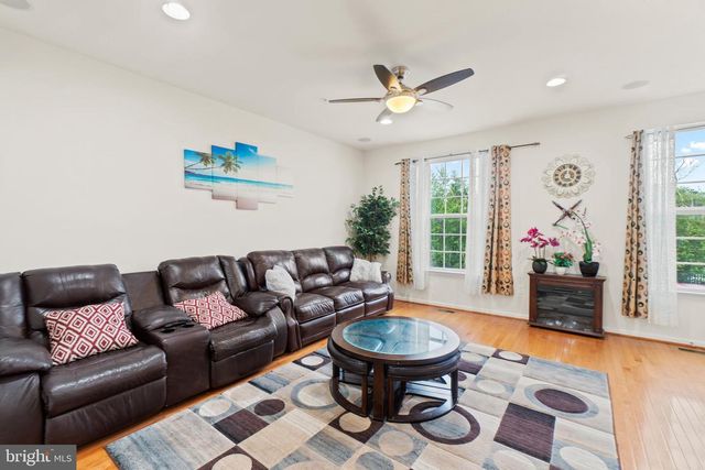 8056 LOCUST MILL ST, Ellicott City, MD 21043