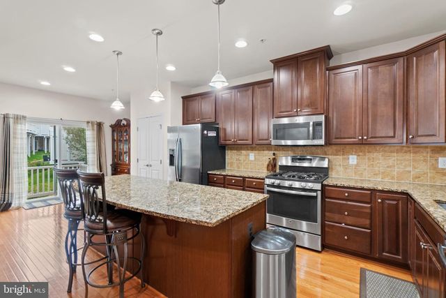 8056 LOCUST MILL ST, Ellicott City, MD 21043