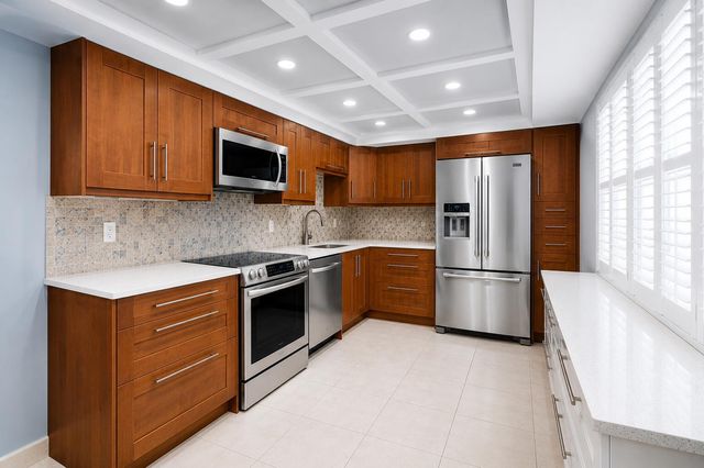 2900 N Course Drive 208, Pompano Beach, FL 33069