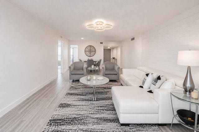 2900 N Course Drive 208, Pompano Beach, FL 33069
