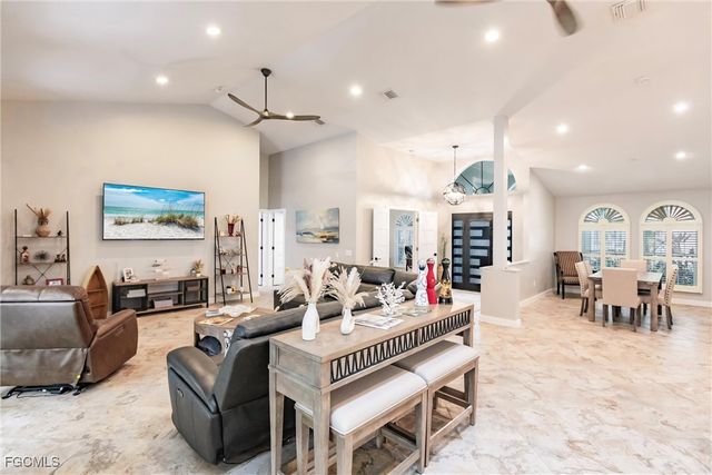 607 SW 57th ST, Cape Coral, FL 33914