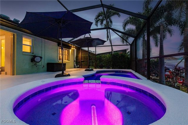 607 SW 57th ST, Cape Coral, FL 33914