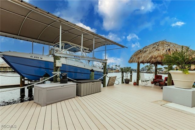 607 SW 57th ST, Cape Coral, FL 33914