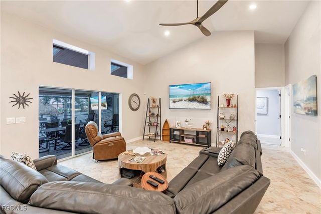 607 SW 57th ST, Cape Coral, FL 33914