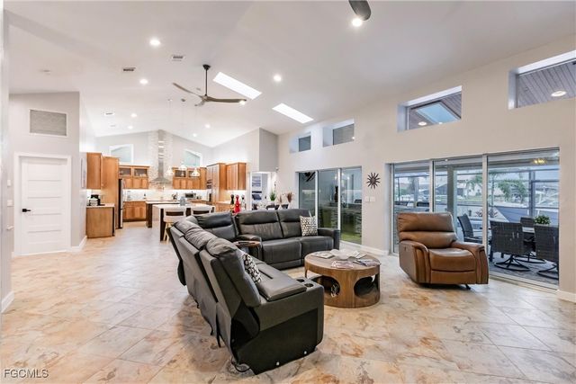 607 SW 57th ST, Cape Coral, FL 33914