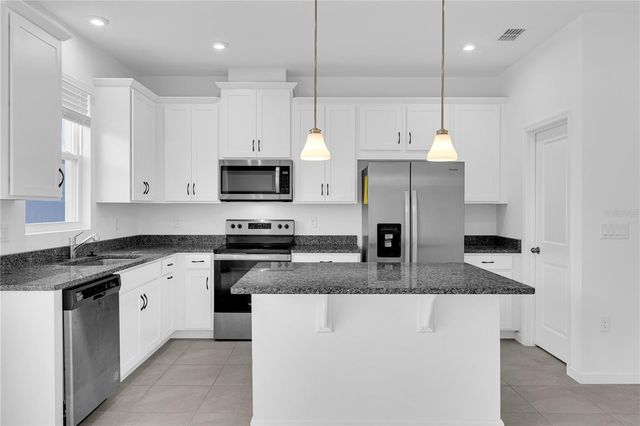 1160 LAKESHORE BREEZE PLACE, Kissimmee, FL 34747