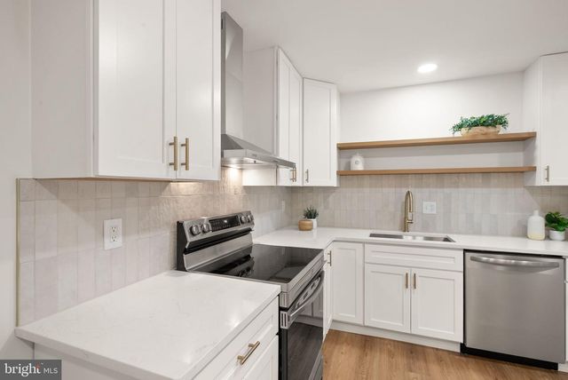 12312 COLERAINE CT, Reston, VA 20191