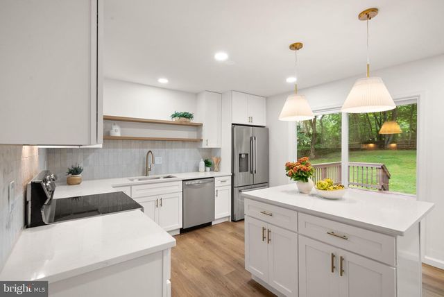 12312 COLERAINE CT, Reston, VA 20191