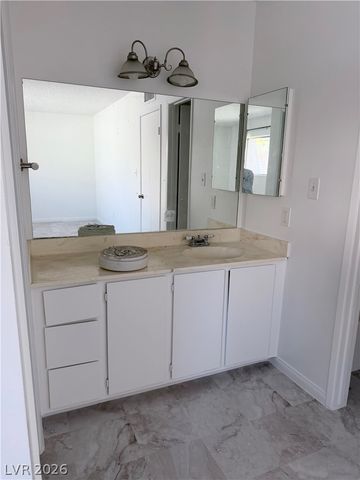 4674 Monterey Circle 4, Las Vegas, NV 89169