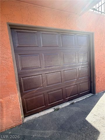 4674 Monterey Circle 4, Las Vegas, NV 89169