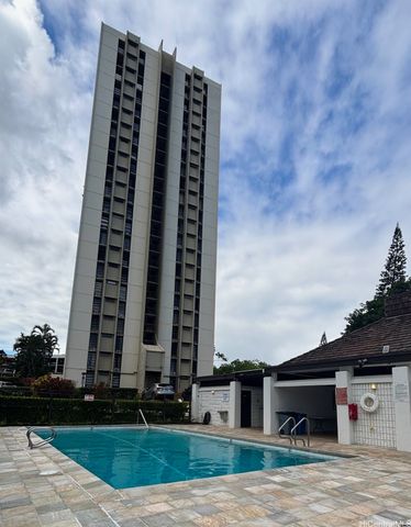 98-500 Koauka Loop 14E, Aiea, HI 96701