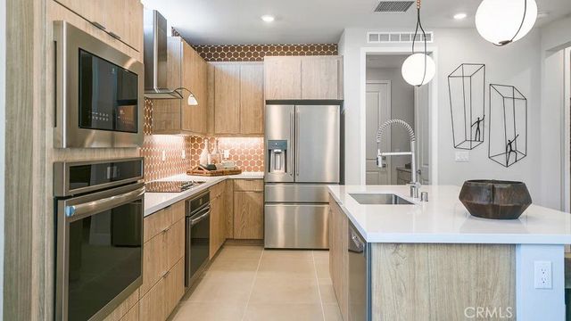 2642 Prairie Rose Lane, Palm Springs, CA 92264