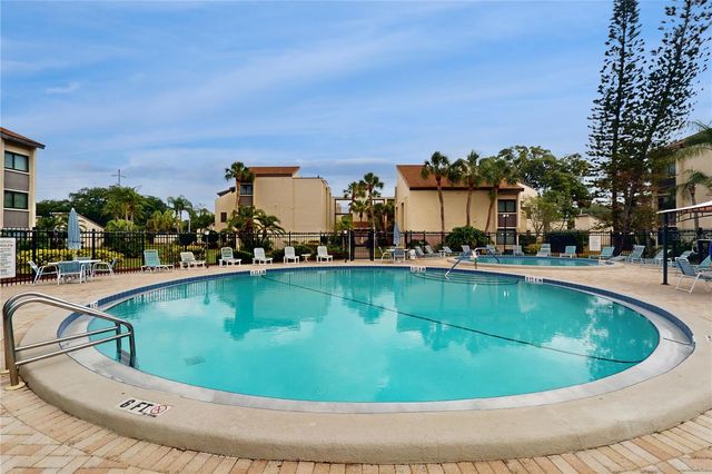 2205 BELLEAIR ROAD A13, Clearwater, FL 33764
