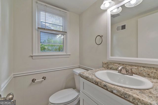 5350 Rockbridge Road, Stone Mountain, GA 30088