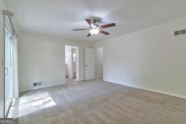 5350 Rockbridge Road, Stone Mountain, GA 30088