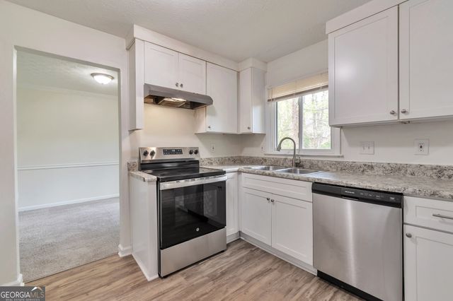 5350 Rockbridge Road, Stone Mountain, GA 30088