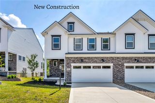 2097 Glenmont Drive, Brunswick, OH 44212