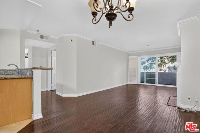4401 Sepulveda Boulevard 104, Los Angeles, CA 91403