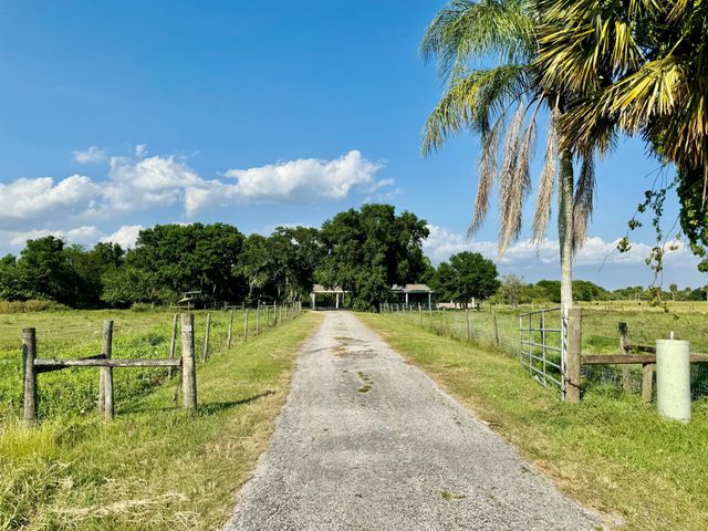 5200 Us Highway 98, Okeechobee, FL 34972