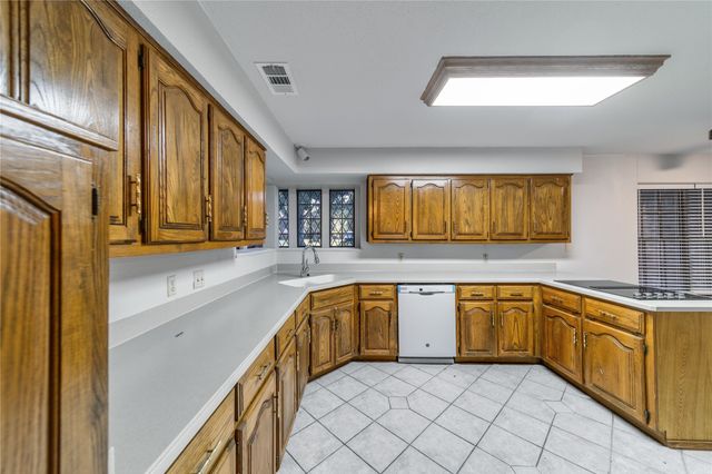 212 Magic Lane, Sunnyvale, TX 75182