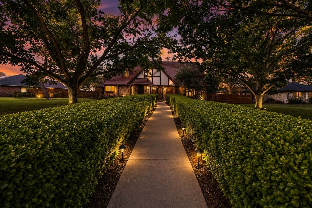 212 Magic Lane, Sunnyvale, TX 75182