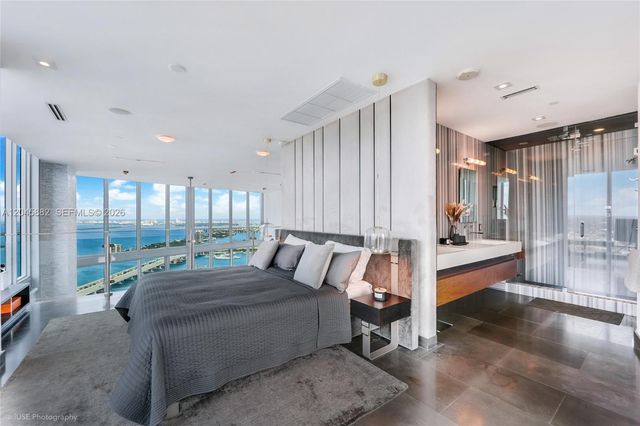 888 Biscayne Blvd 5112, Miami, FL 33132