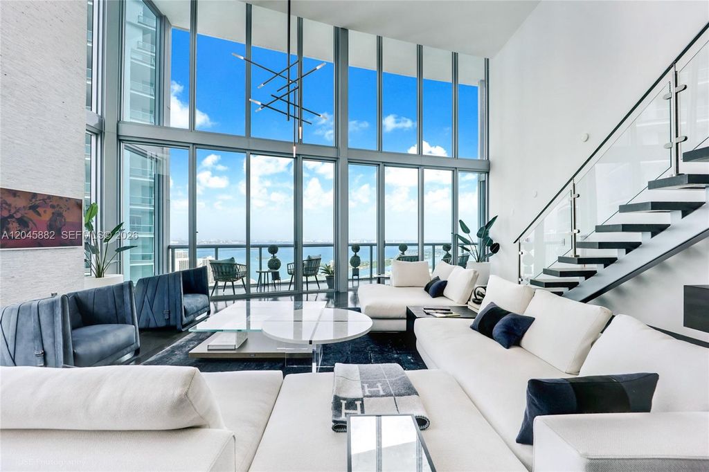 888 Biscayne Blvd 5112, Miami, FL 33132