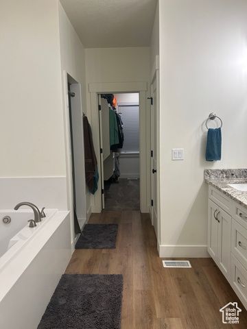 516 E 3525 N, North Ogden, UT 84414