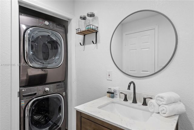 1617 SW 17th Avenue, Fort Lauderdale, FL 33312