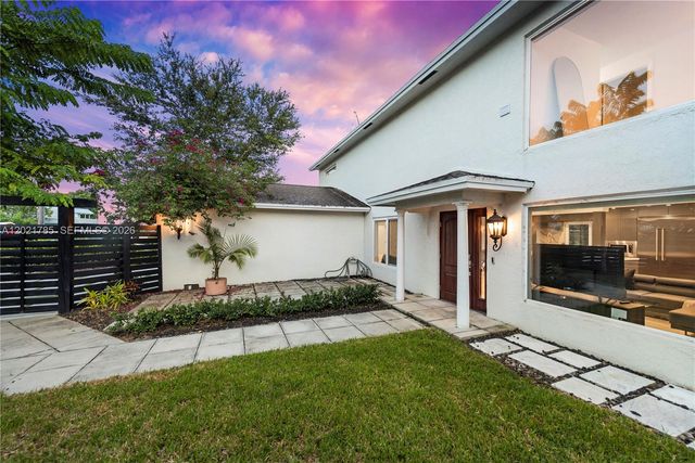 1617 SW 17th Avenue, Fort Lauderdale, FL 33312