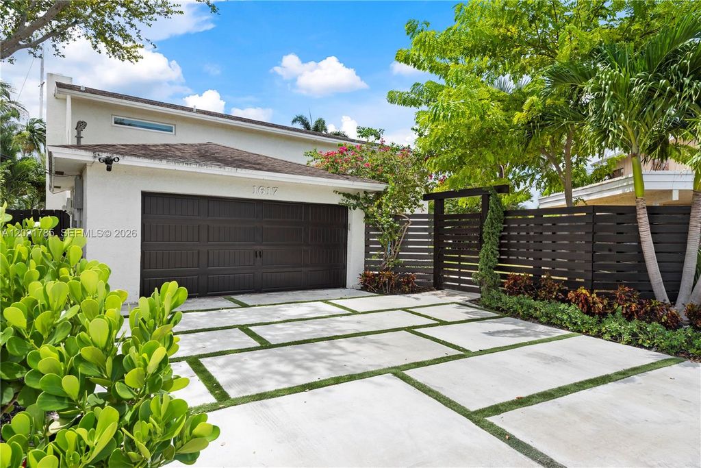 1617 SW 17th Avenue, Fort Lauderdale, FL 33312