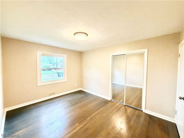 19304 Mayfair Lane, Warrensville Heights, OH 44128