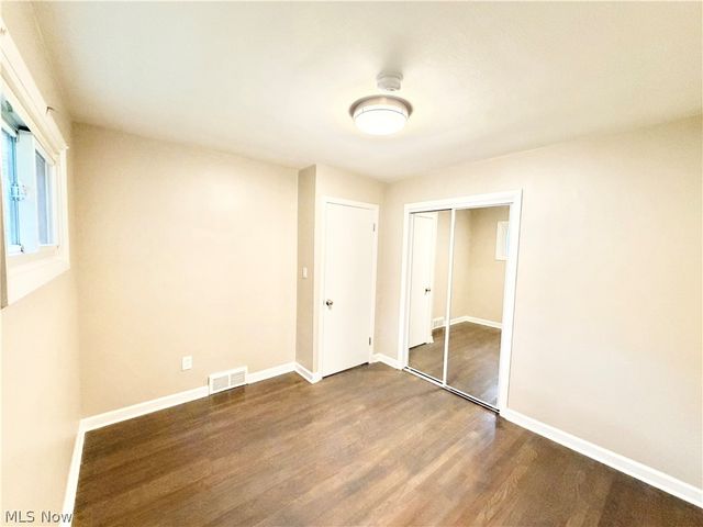 19304 Mayfair Lane, Warrensville Heights, OH 44128