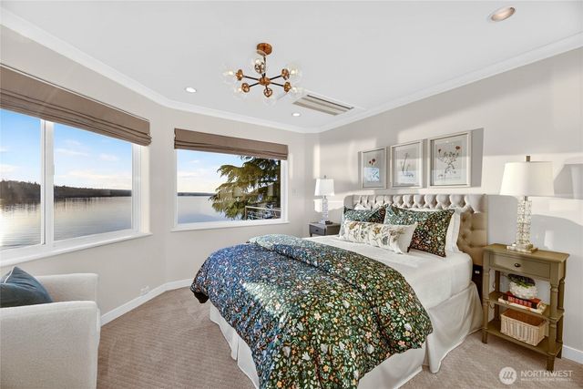 2007 E Lake Sammamish Parkway NE, Sammamish, WA 98074
