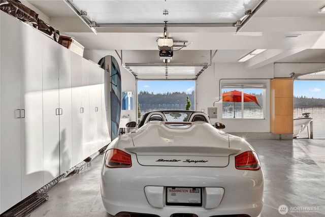 2007 E Lake Sammamish Parkway NE, Sammamish, WA 98074