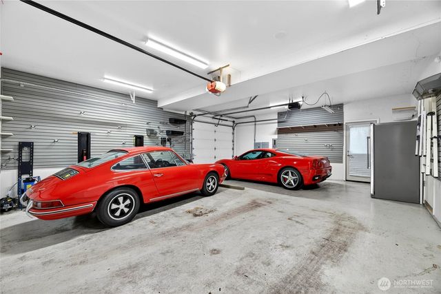 2007 E Lake Sammamish Parkway NE, Sammamish, WA 98074
