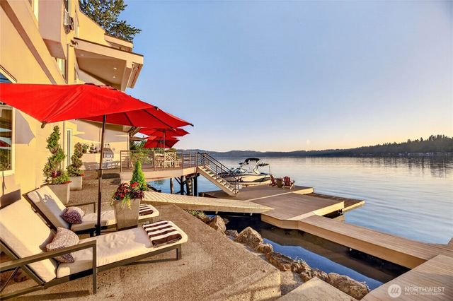 2007 E Lake Sammamish Parkway NE, Sammamish, WA 98074