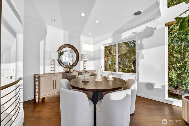 2007 E Lake Sammamish Parkway NE, Sammamish, WA 98074