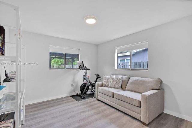 8610 NW 25th St, Sunrise, FL 33322