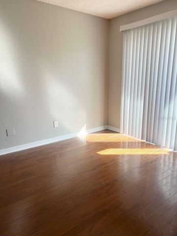 10200 GANDY BOULEVARD N 402, St Petersburg, FL 33702