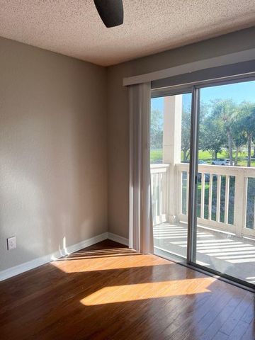 10200 GANDY BOULEVARD N 402, St Petersburg, FL 33702