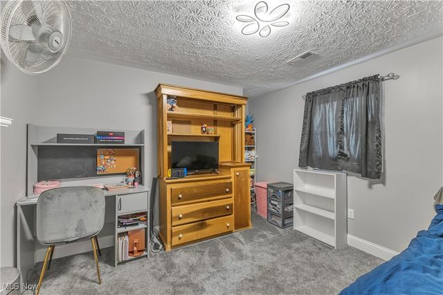 9391-9381 Columbia Road, Olmsted Falls, OH 44138