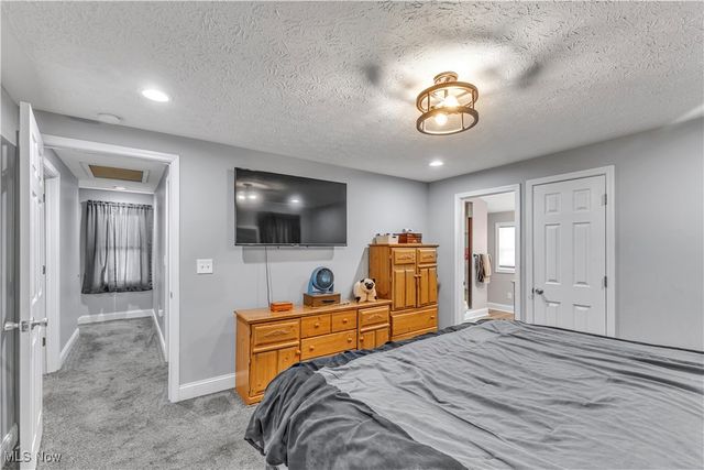 9391-9381 Columbia Road, Olmsted Falls, OH 44138