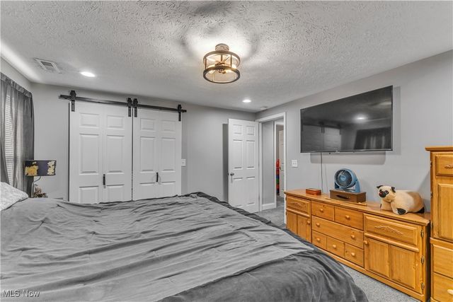 9391-9381 Columbia Road, Olmsted Falls, OH 44138