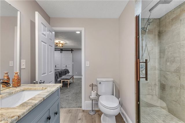 9391-9381 Columbia Road, Olmsted Falls, OH 44138